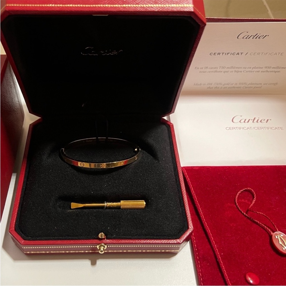 Reposting-Cartier Love Bracelet, Small Model Yellowgold